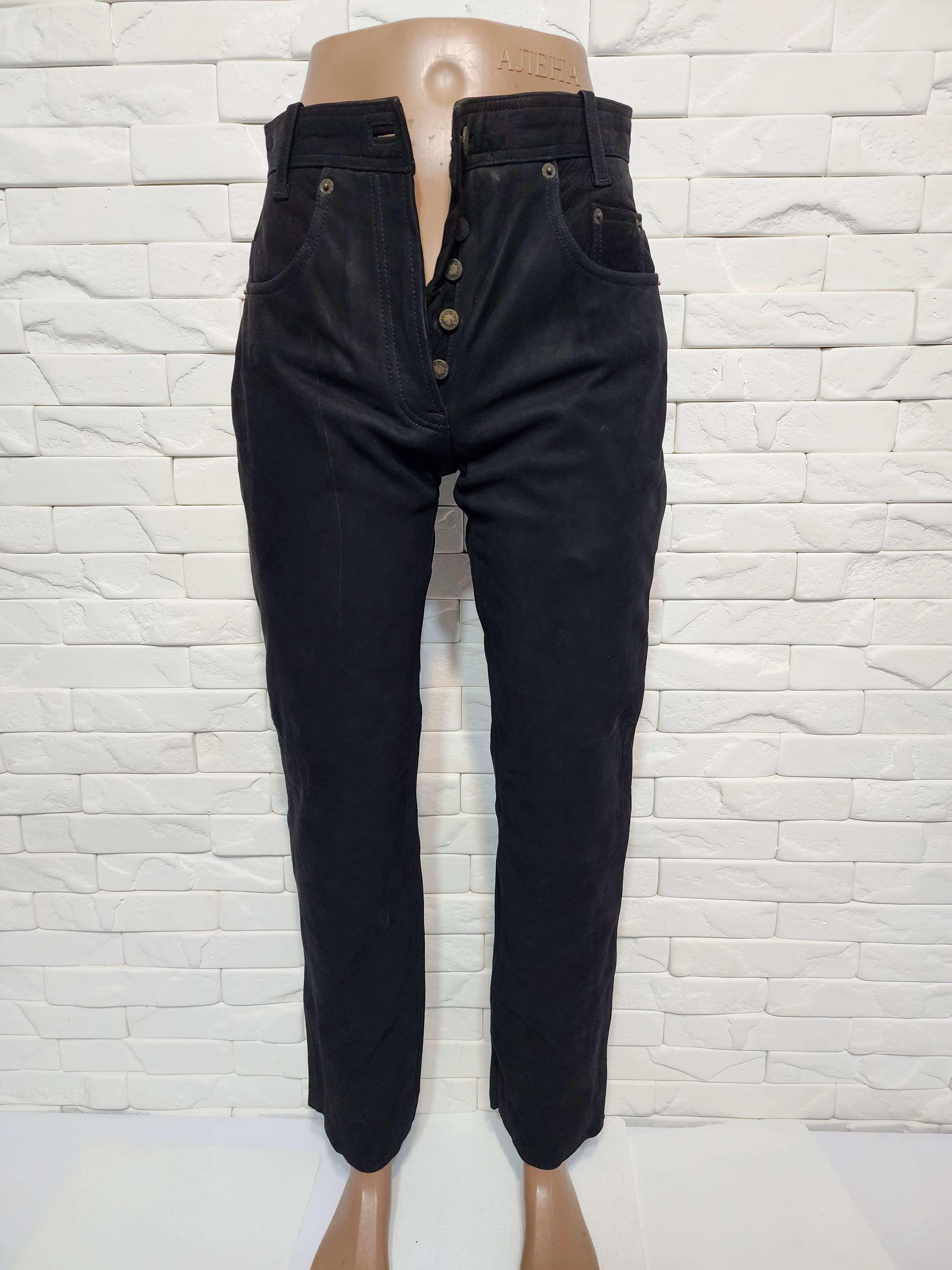 Genuine Leather Women's black pants made of genuine leather. Size 27" / US 4 / IT 40 - 1 Thumbnail