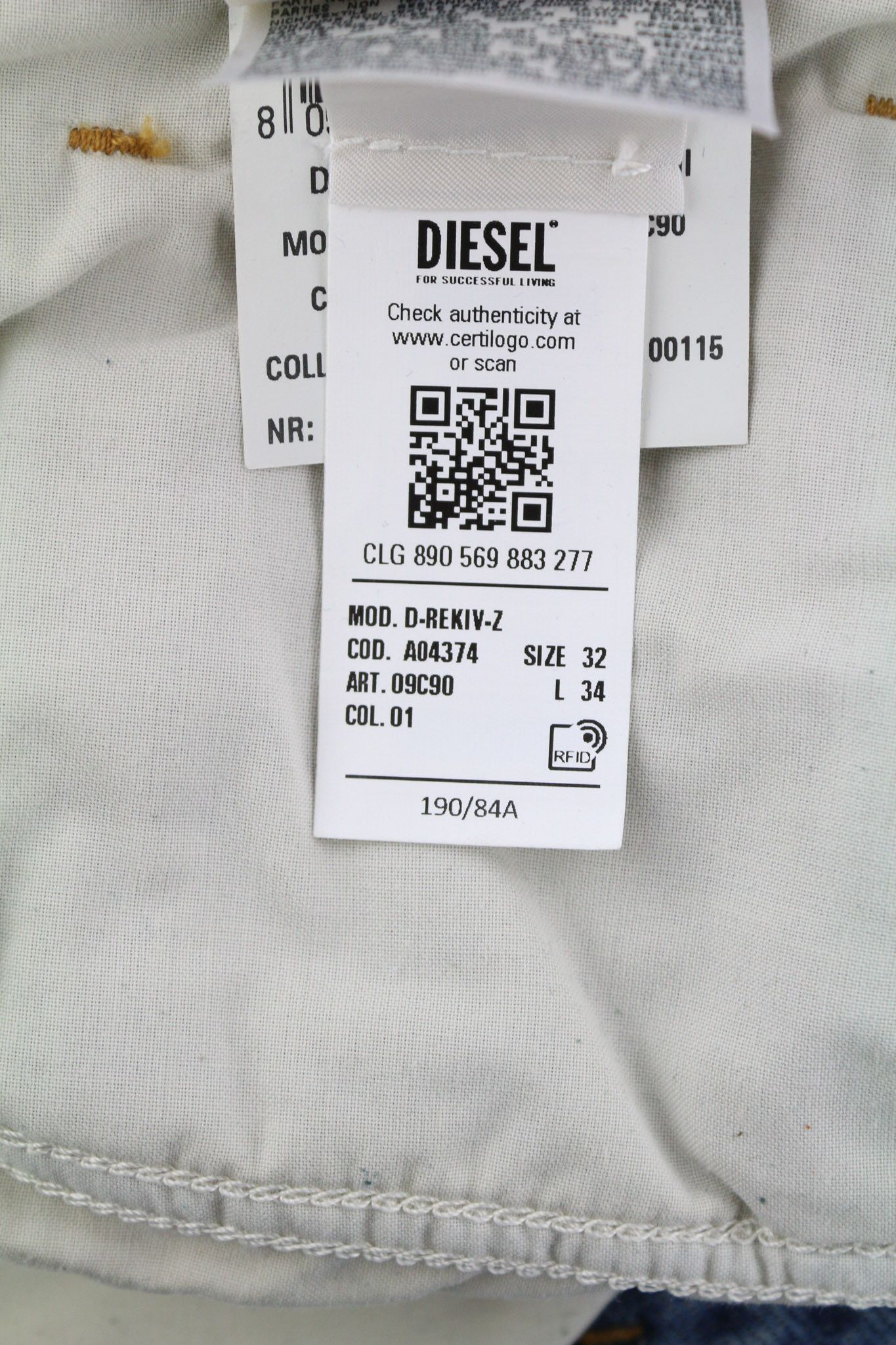 Diesel D-REKIV-Z 09C90 W32/L34 Distress Washed Denim 40391 Size US 32 / EU 48 - 11 Thumbnail