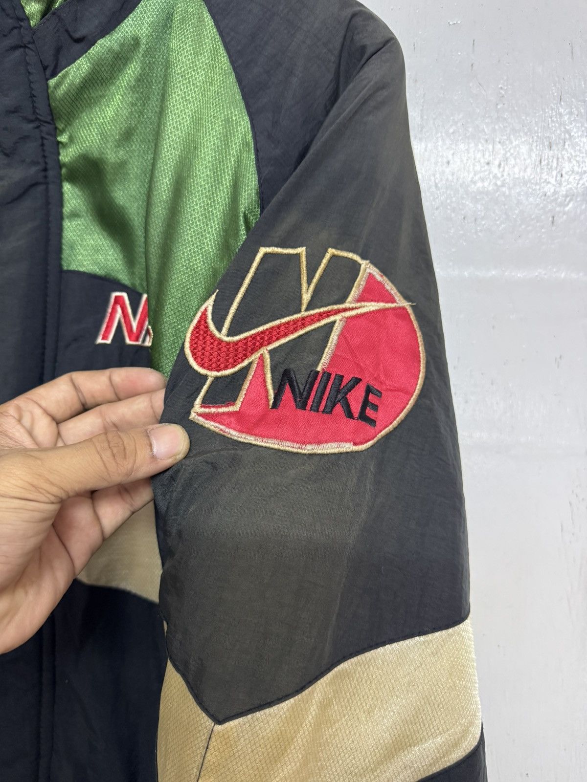 Nike × Vintage Vintage Nike Sportwear Sun faded Size US M / EU 48-50 / 2 - 7 Thumbnail