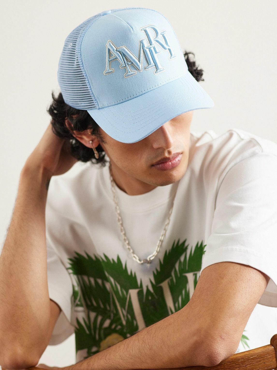 Amiri o1w1db10325 Size: OS / Logo Trucker Hat / Cap in Blue Size ONE SIZE - 2 Thumbnail