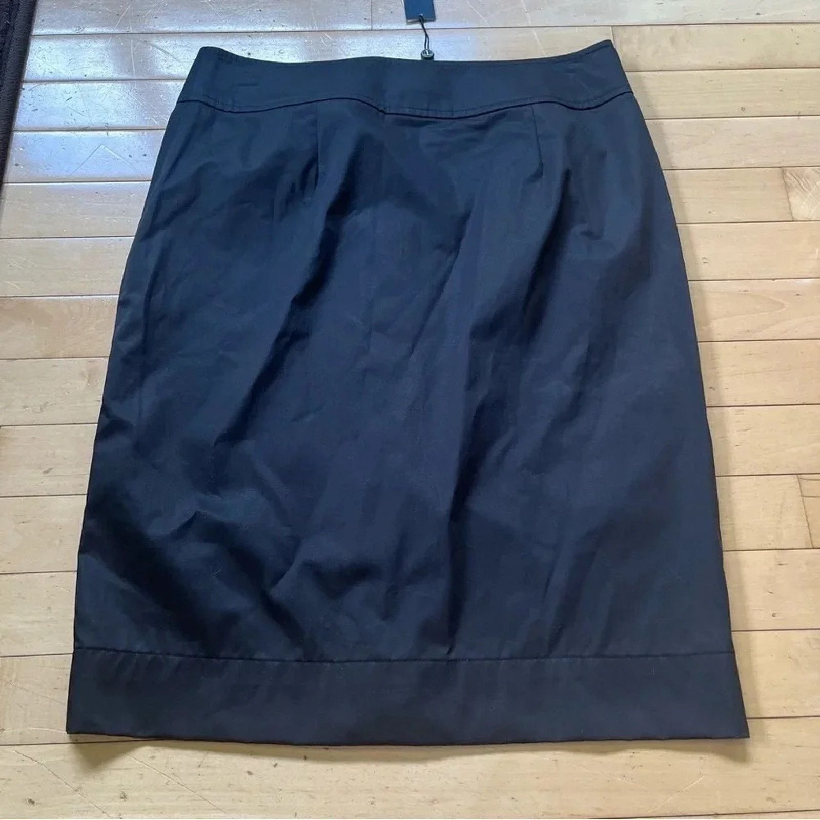 Talbots NWT TALBOTS Black Cotton Ruffle Front Pencil skirt sz 4 Size 27" / US 4 / IT 40 - 3 Thumbnail
