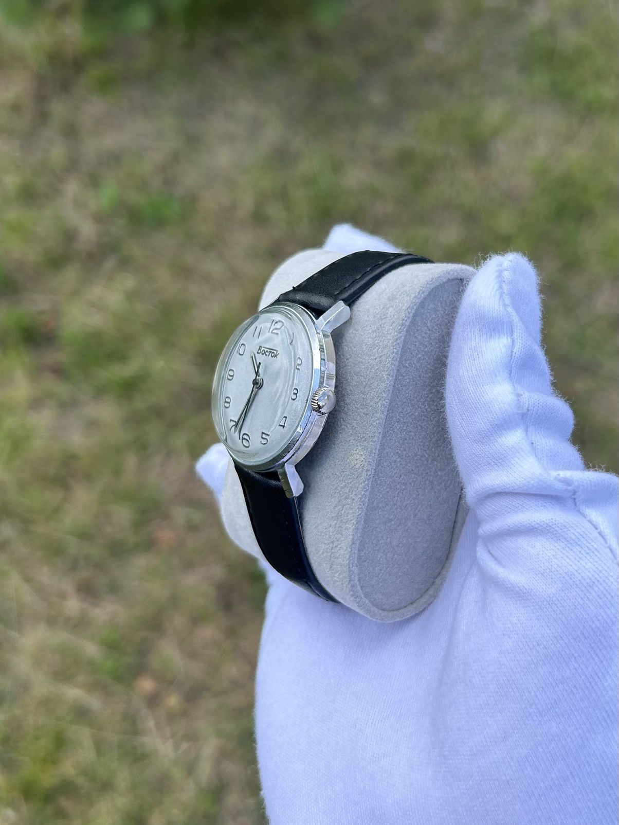 Vintage Vintage Vostok Watch USSR Soviet Mechanical Authentic 1980s Size ONE SIZE - 16 Thumbnail