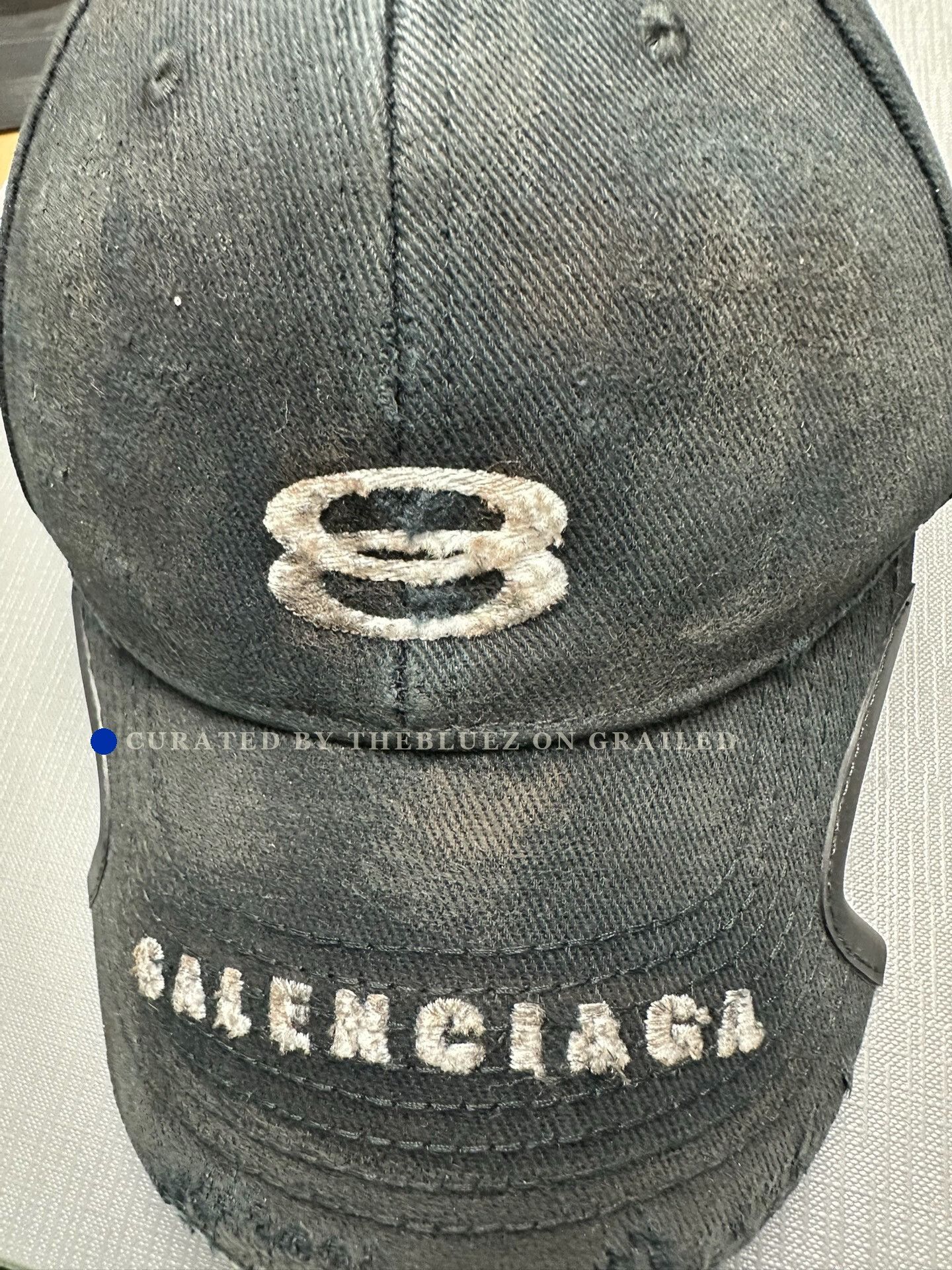 Balenciaga Balenciaga Unity ring logo embroidered skull cap beanie
