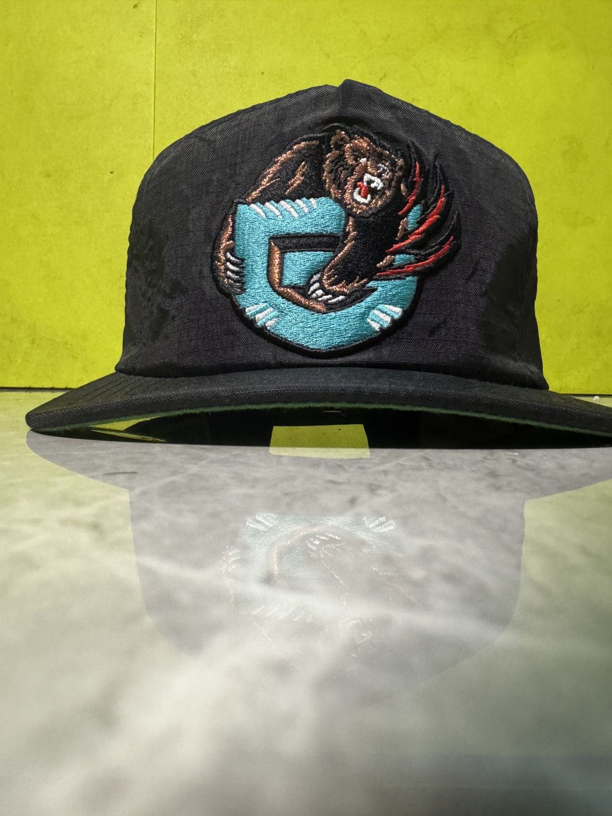 Mitchell & Ness Vintage Mitchell & Ness x Grizzlies Size ONE SIZE - 1 Thumbnail