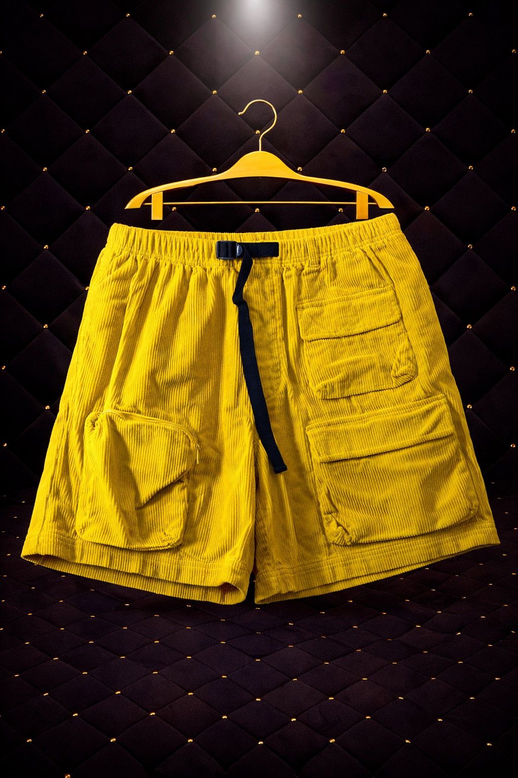 Other YELLOW CARGO UTILITY SHORTS Size US 32 / EU 48 - 1 Preview