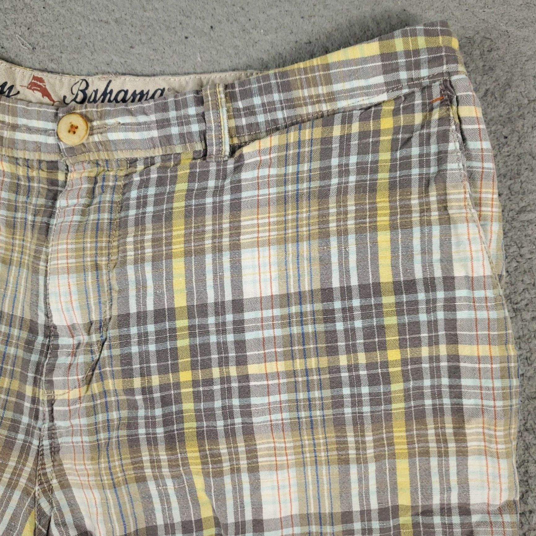 Tommy Bahama VINTAGE Tommy Bahama Shorts Men Size 36 Flat Front Chino Linen Plaid Brown Yellow Casual Size US 36 / EU 52 - 3 Thumbnail