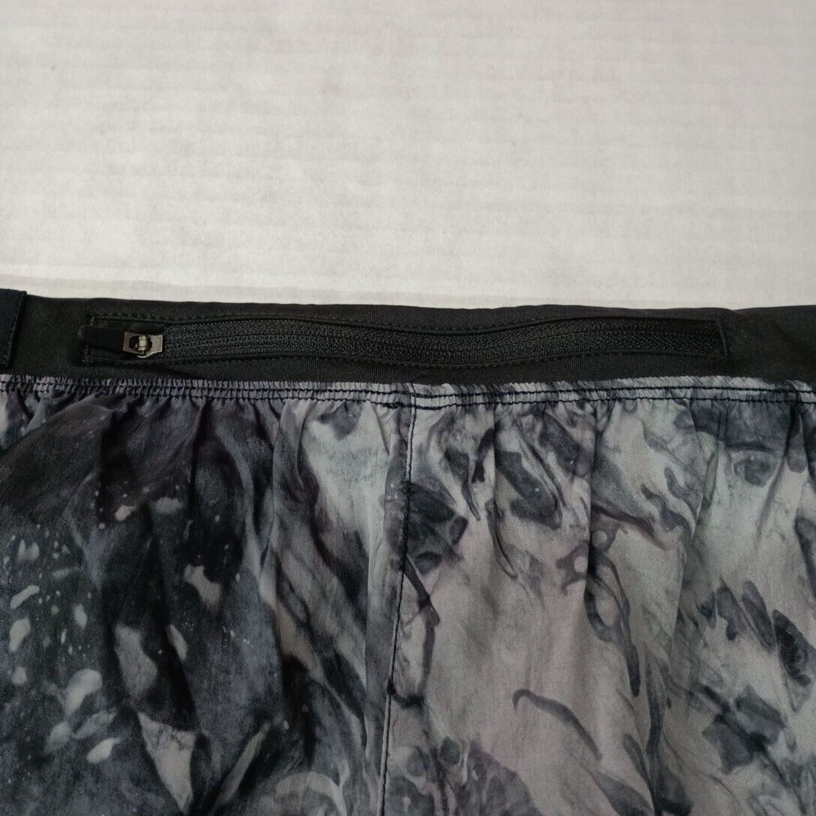 Nike Nike Trail Running Shorts Womens XL Lined Tie Dye DX1021-010 Size 38" / US 16 / IT 52 - 9 Thumbnail