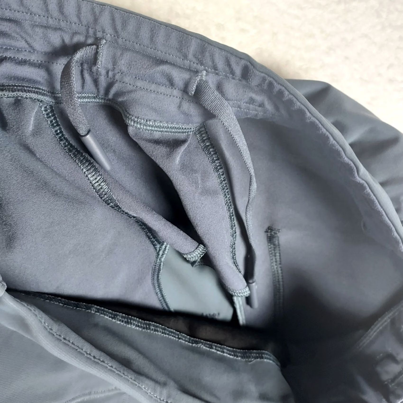 Lululemon Lululemon Women's Jogger Pants Blue S Athletic Lightweight Nylon Blended Fabric Pockets Yoga Activewear Athleisure Spring Summer Fall Tapered Waist Size 28" / US 6 / IT 42 - 7 Thumbnail