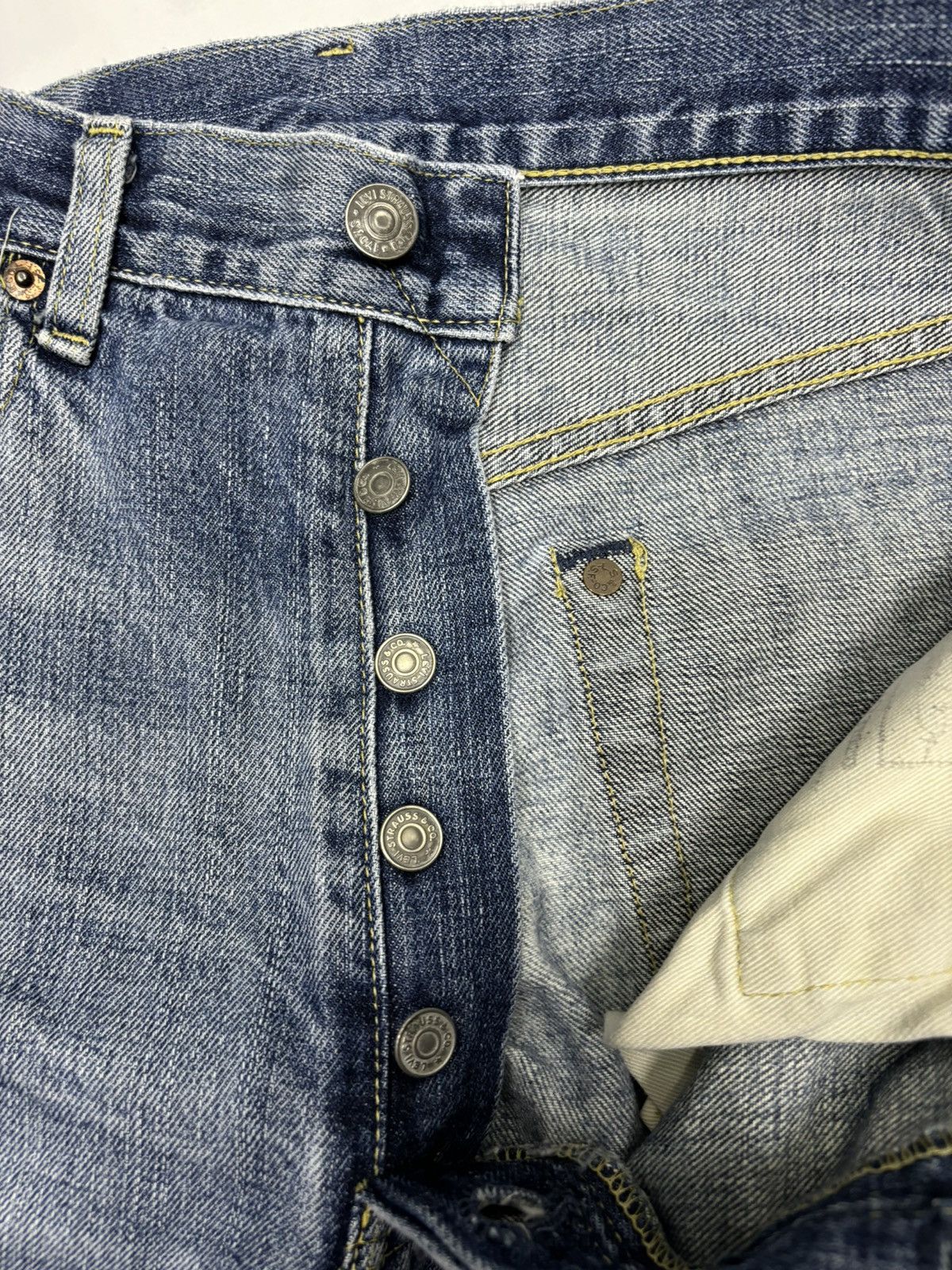Levi's VINTAGE LEVIS 503B Big E Selvedge Denim Short Jeans Size US 32 / EU 48 - 8 Thumbnail