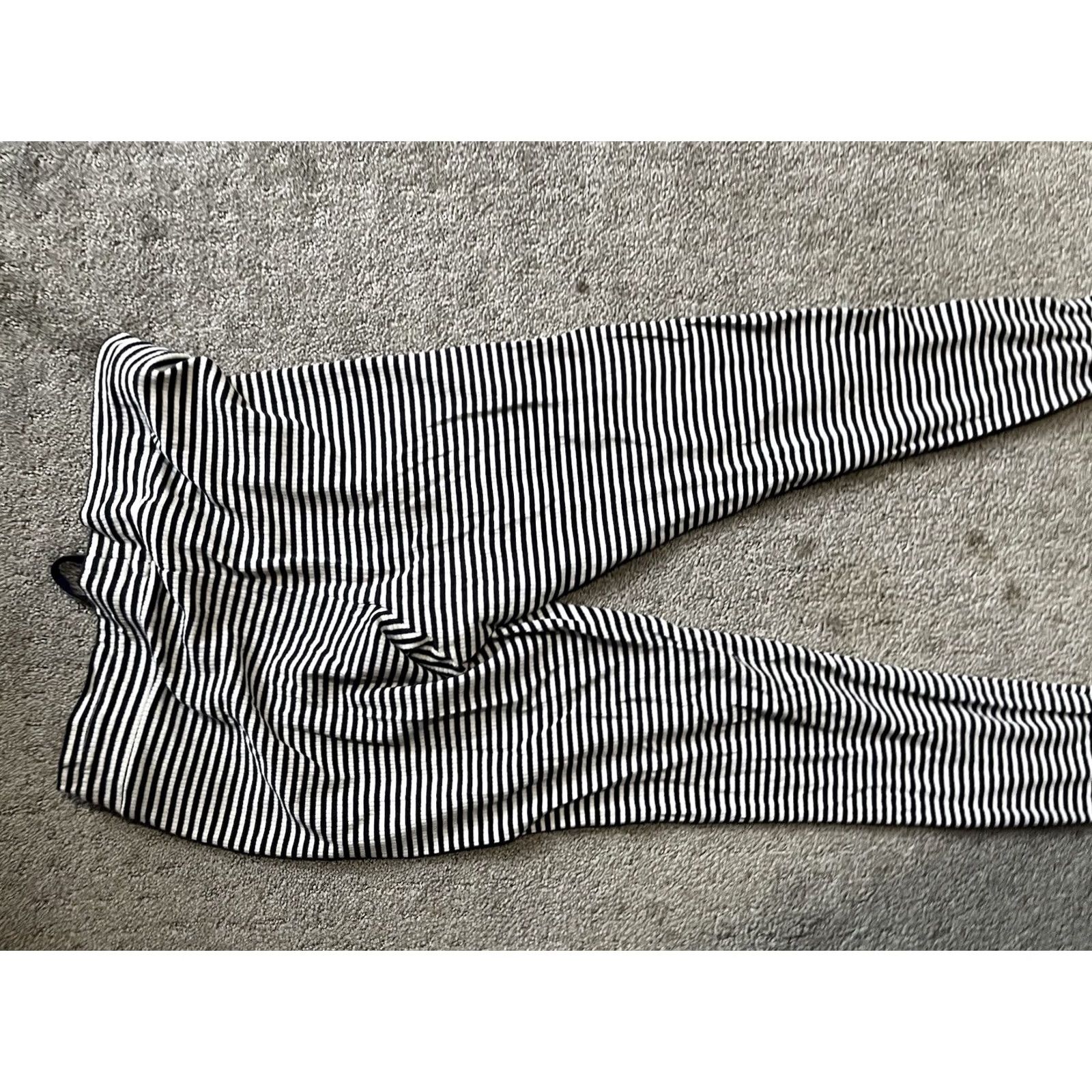 Gap Gap Body Pajama Pants Small Striped Lounge Navy White Cuffed Pants Size 28" / US 6 / IT 42 - 4 Thumbnail