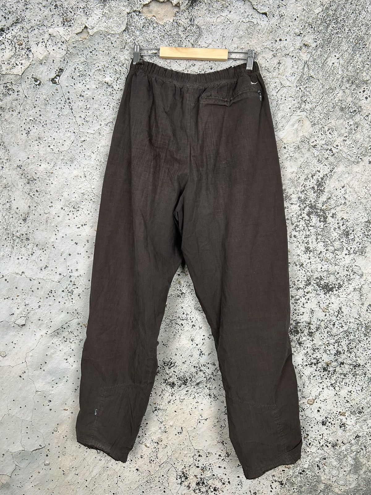 Nike Vintage Nike 90s Tracksuit Sweatpants Baggy Rap 2Pac Rare Size US 34 / EU 50 - 4 Thumbnail