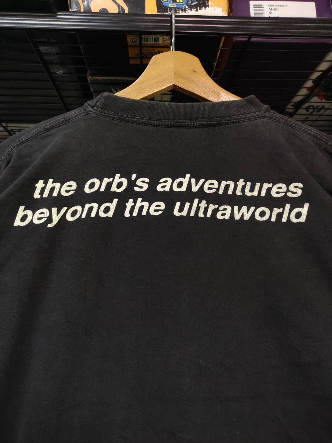 Band Tees Vtg 90's The Orb 's Adventures Beyond the Ultraworld Album Size US L / EU 52-54 / 3 - 9 Thumbnail