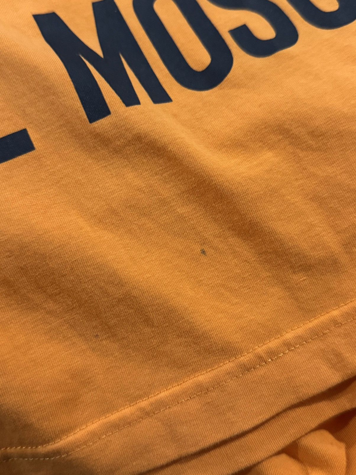 Moschino Love Moschino Peace Logo T-Shirt Size US M / EU 48-50 / 2 - 11 Thumbnail