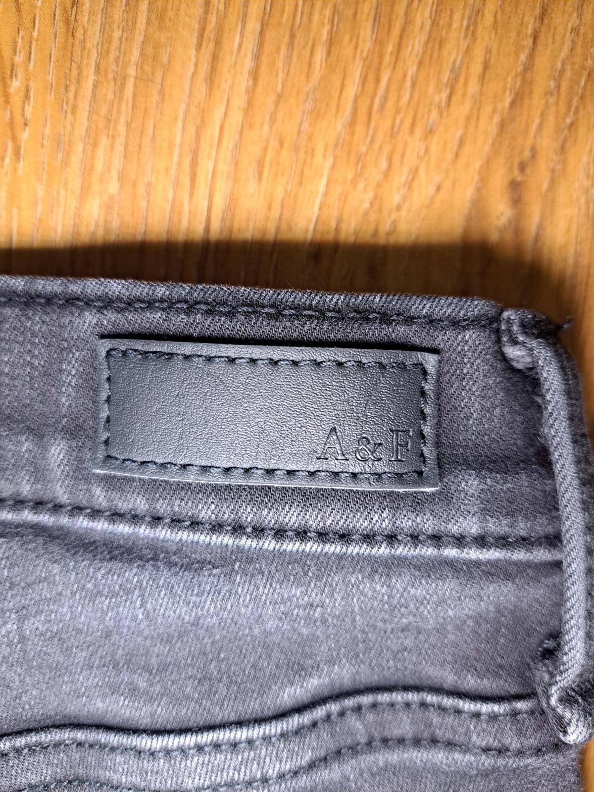 Abercrombie & Fitch Abercrombie & Fitch Jeans Womens 8R W29 Black High Rise Size 30" / US 8 / IT 44 - 4 Thumbnail