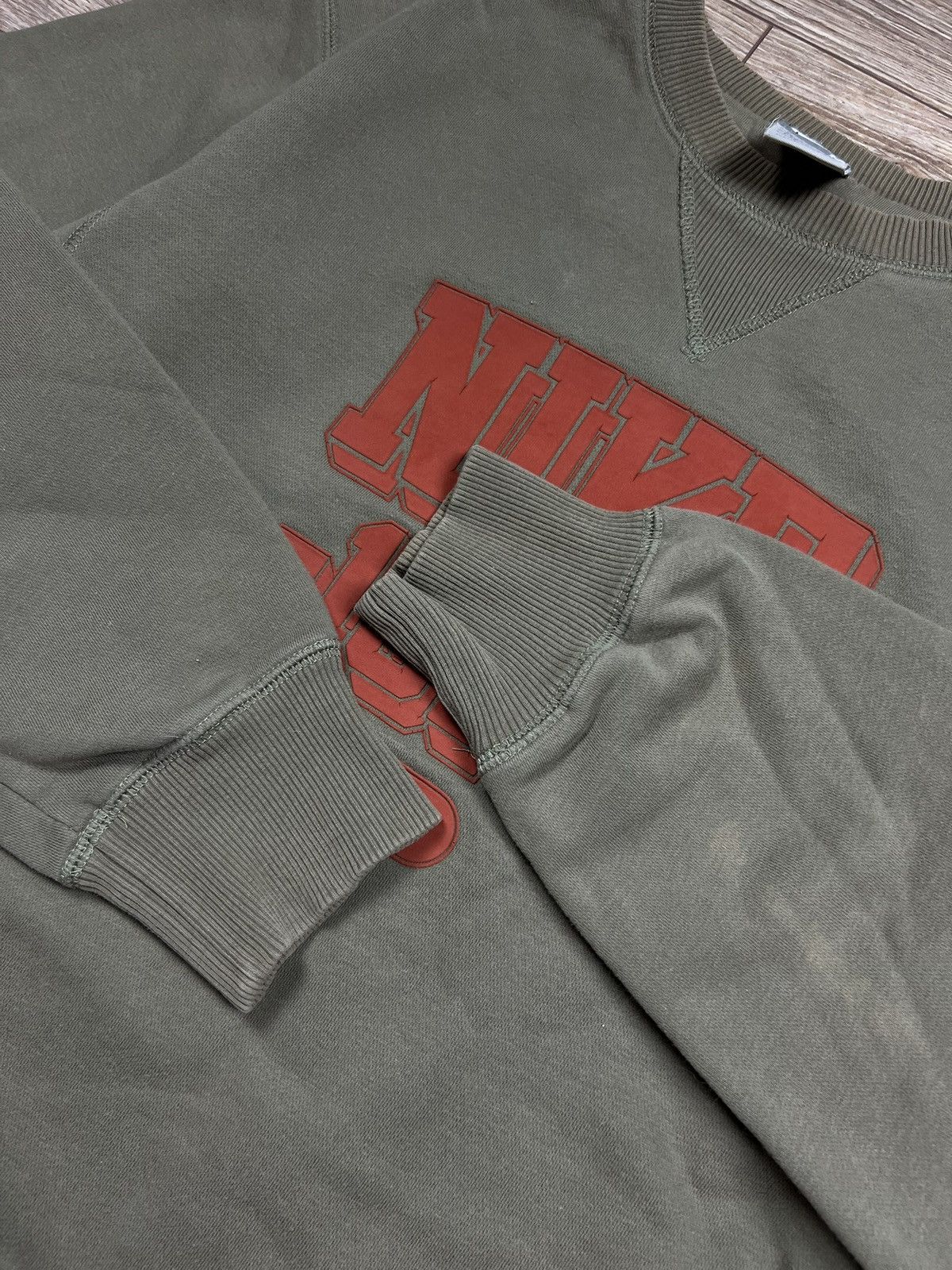 Nike 00s Nike Big Logo Vintage Y2K Oversized Retro Sweatshirt Size US M / EU 48-50 / 2 - 7 Thumbnail