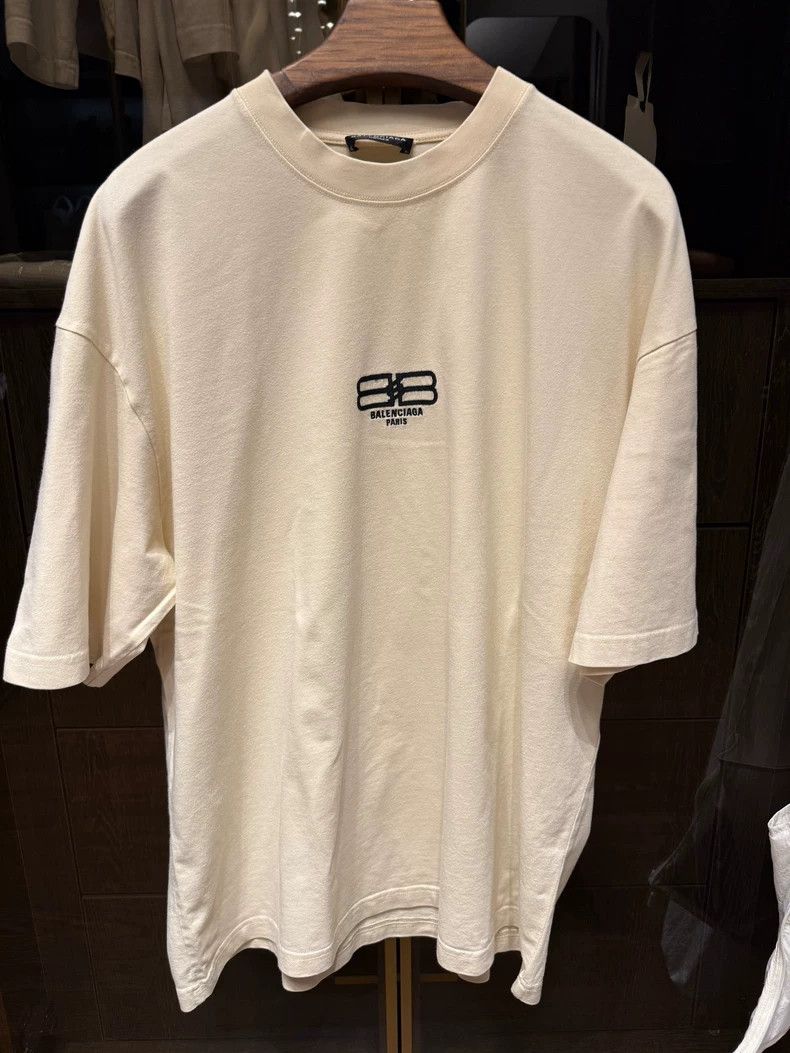Balenciaga Balenciaga short sleeves Size US M / EU 48-50 / 2 - 1 Thumbnail