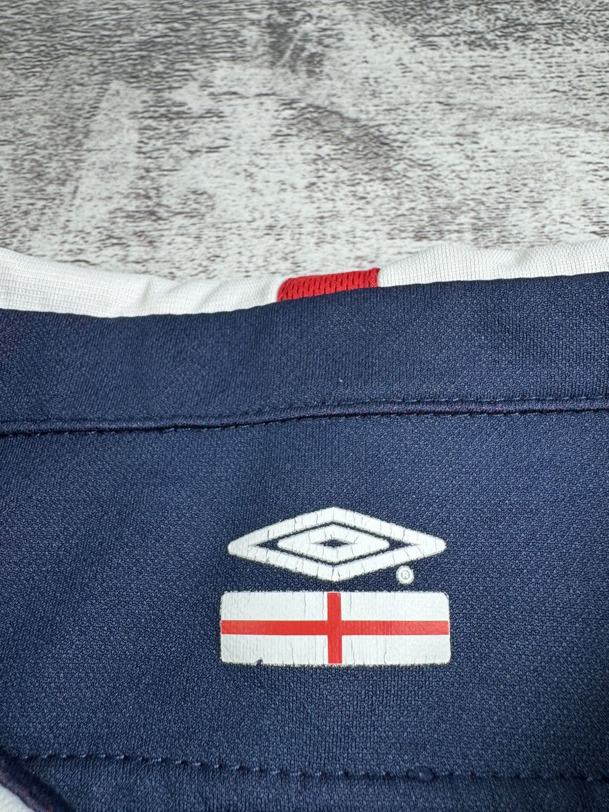 Umbro 00S England 2 in 1 2003/2004/2005 Football Jersey Shirt Tee Size US XL / EU 56 / 4 - 19 Thumbnail