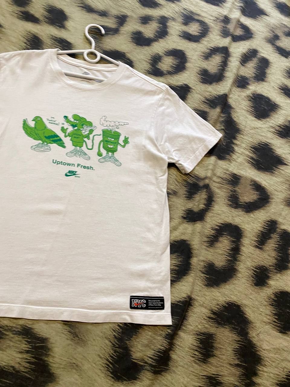 Nike Y2K Nike T-shirt big print Vintage streetwear Size US S / EU 44-46 / 1 - 8 Thumbnail