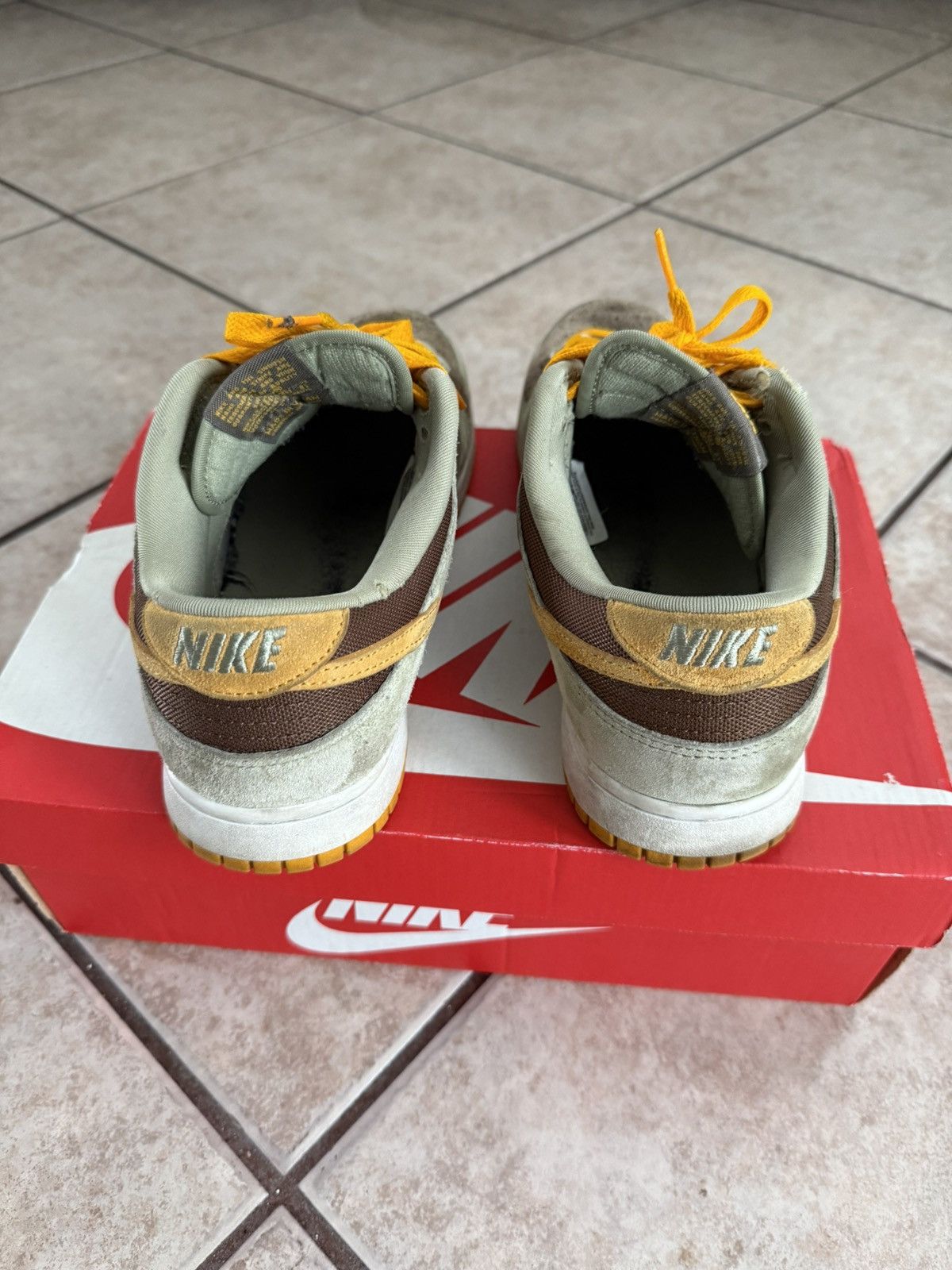 Nike Nike Dusty Olive Low Dunks Size US 9.5 / EU 42-43 - 5 Thumbnail