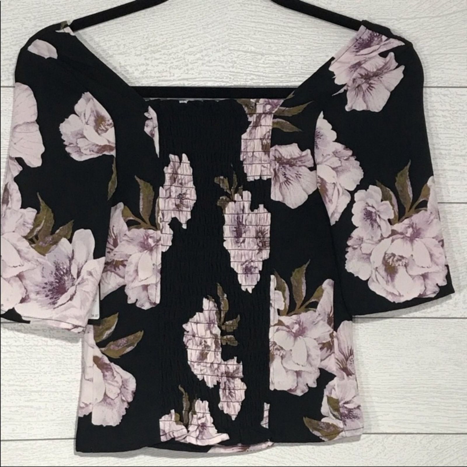 Other Free Press Black and Lavender Floral Print Size XS Crop Top Size XS / US 0-2 / IT 36-38 - 2 Thumbnail