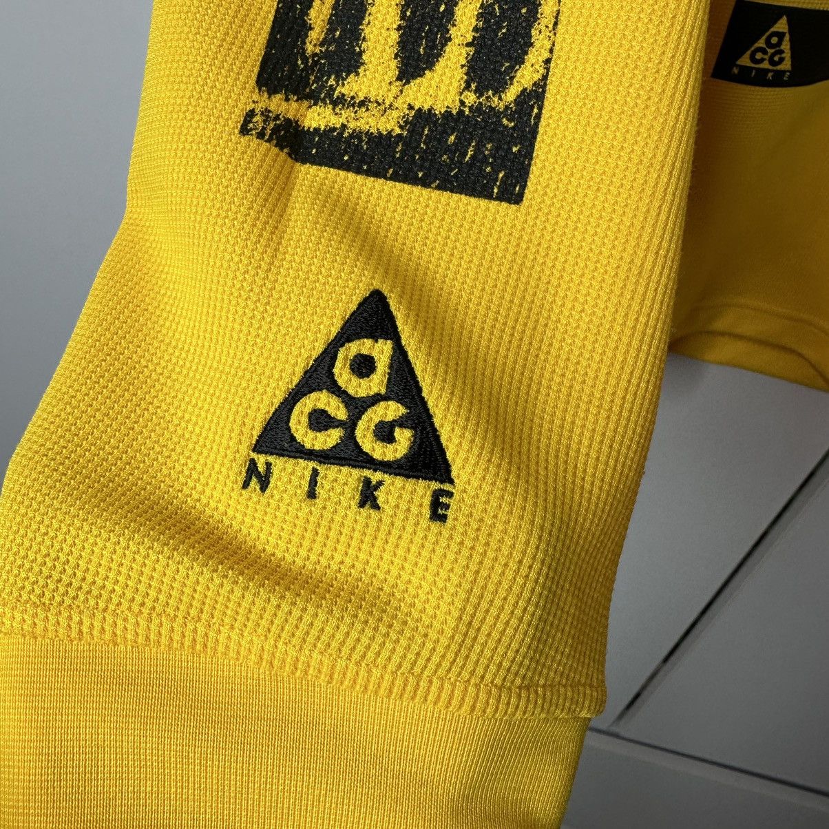 Nike Nike ACG Yellow Sweatshirt Outdoor Streetwear Size US S / EU 44-46 / 1 - 2 Thumbnail