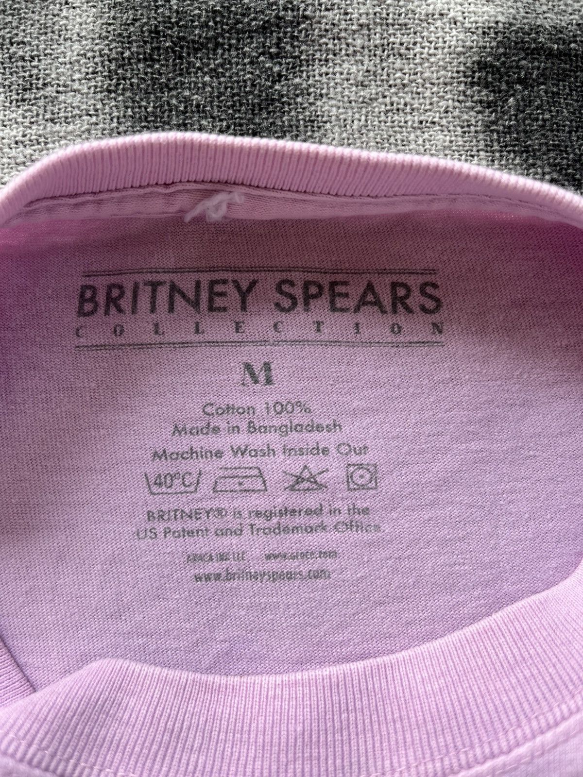 Band Tees Rare! Britney Spears Official Merchandise Band Tshirt Size M / US 6-8 / IT 42-44 - 3 Thumbnail