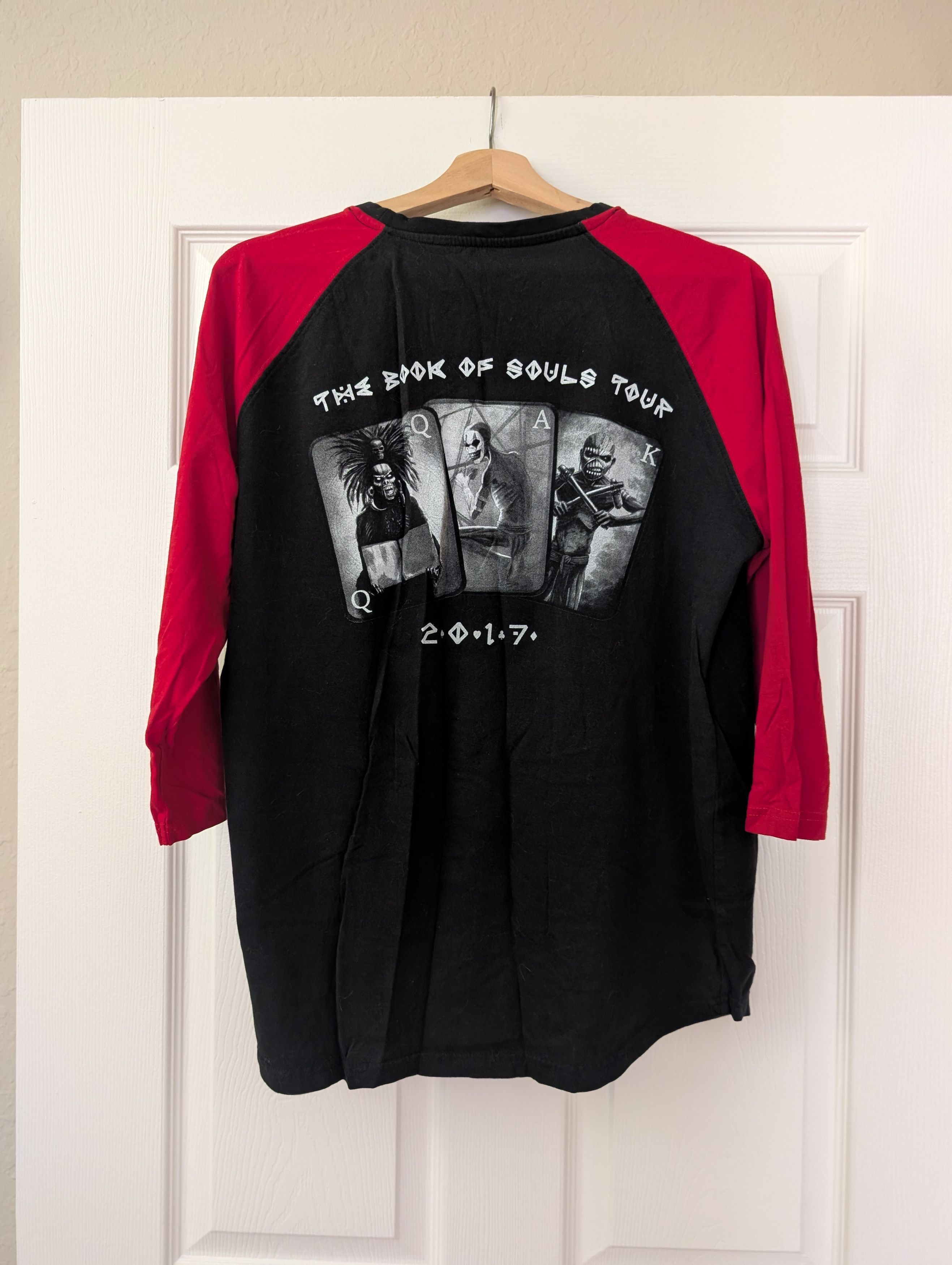 Iron Maiden 2017 Iron Maiden Raglan T-Shirt - Book of Souls - Black/Red Size US L / EU 52-54 / 3 - 2 Thumbnail