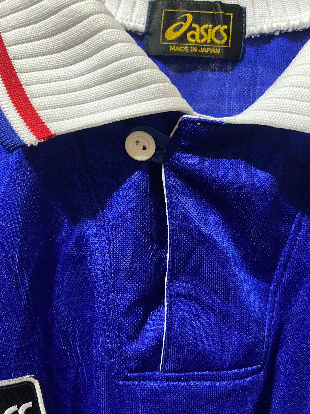 Asics × Vintage Vintage 1998 Japan Home World Cup Jersey Size US L / EU 52-54 / 3 - 8 Thumbnail