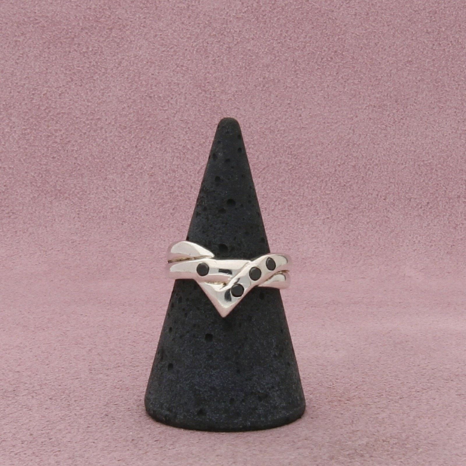 Sterling Silver sterling silver black cz v-shape band ring size 7 Size ONE SIZE - 3 Thumbnail