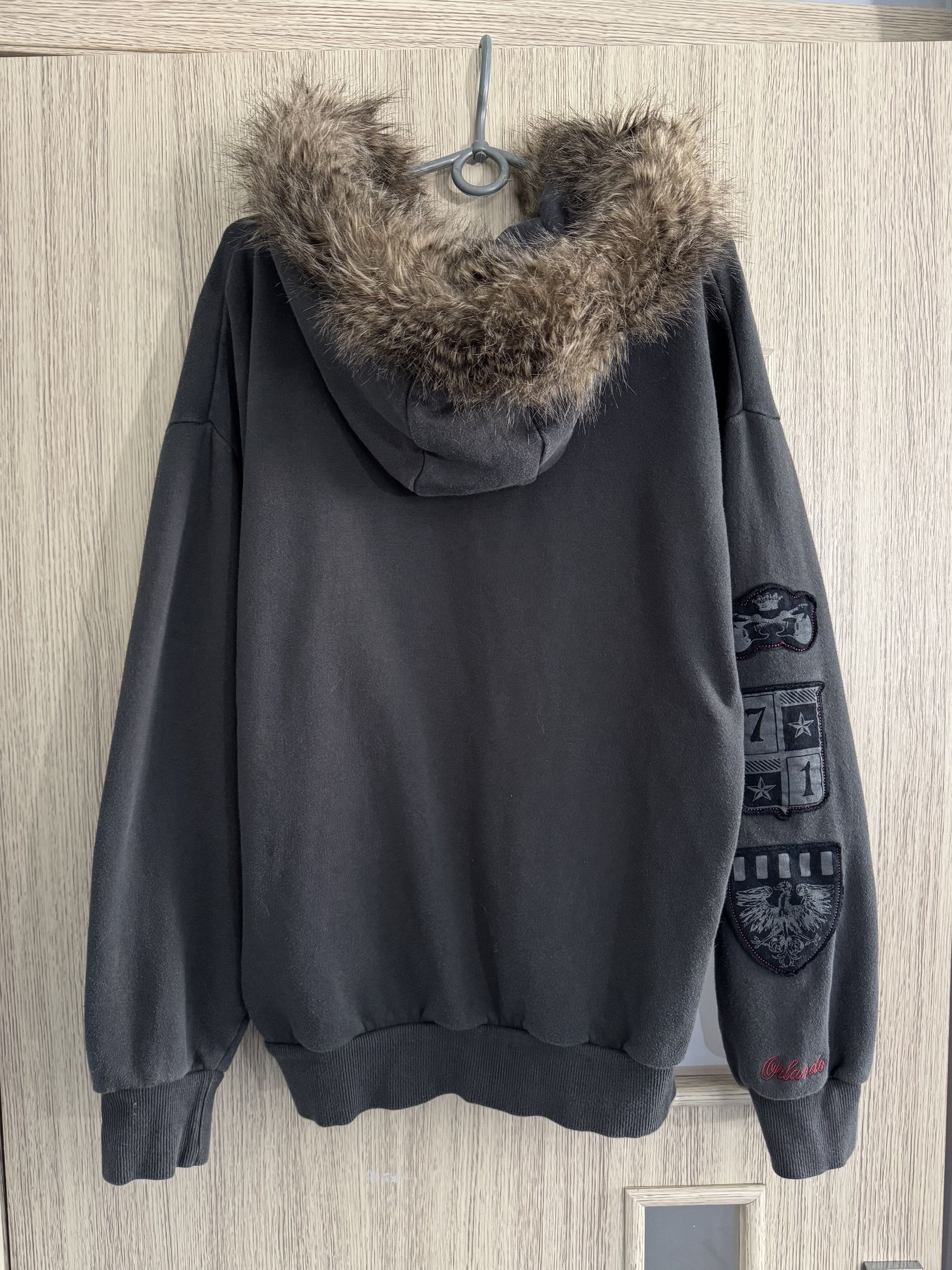 Vintage 00s Hard Rock Cafe LGB Style Zip Fur Hoodie - www 