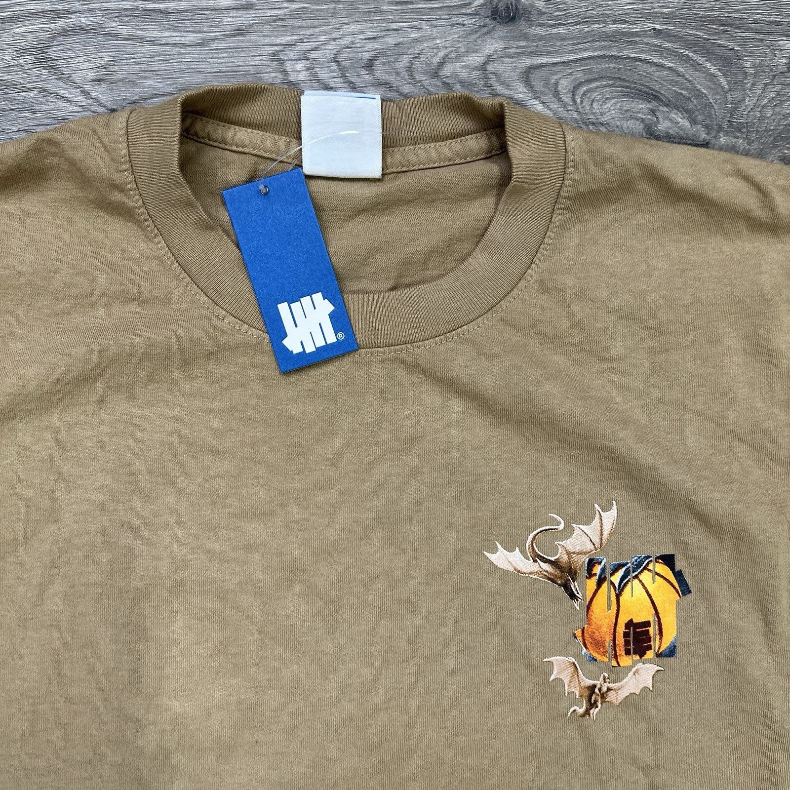 Undefeated Undefeated Long Sleeve Shirt Size Medium Mens Brown Dragon Size US M / EU 48-50 / 2 - 2 Thumbnail