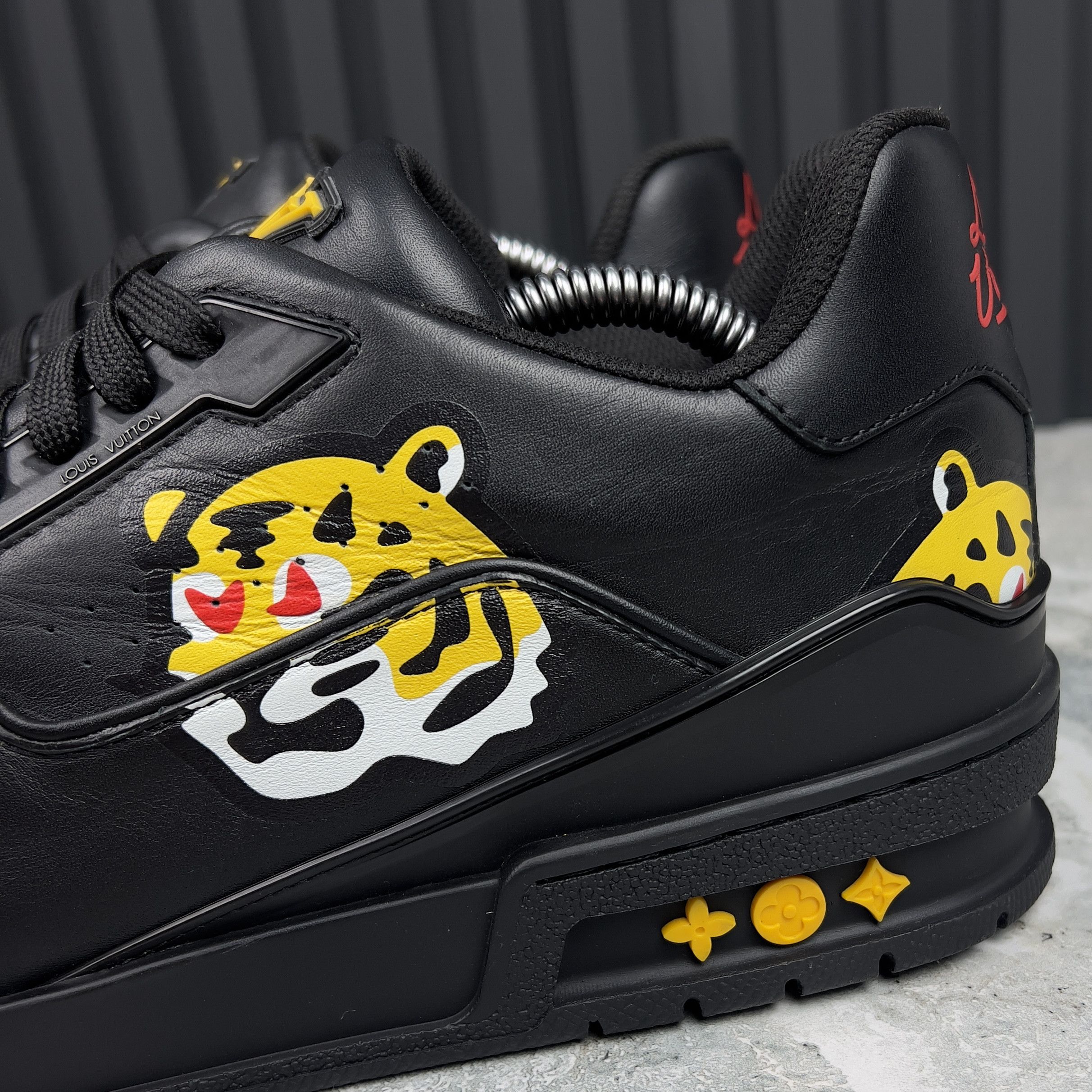 Louis Vuitton Louis Vuitton Nigo Trainer LV Tiger Sneaker Monogram Size US 9.5 / EU 42-43 - 16 Thumbnail