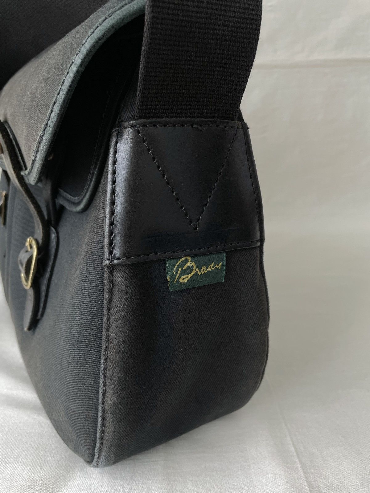 Filson Vintage Brady Norfolk Shoulder Bag Made in England Size ONE SIZE - 4 Thumbnail