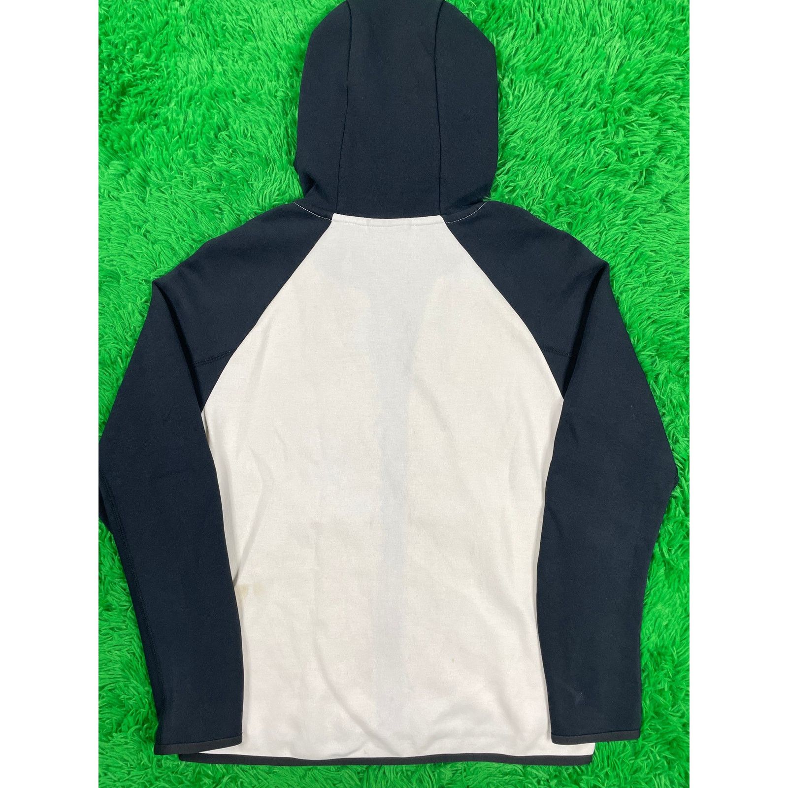 Nike Nike Tech Hoodie White Black Small Used Size US S / EU 44-46 / 1 - 5 Thumbnail
