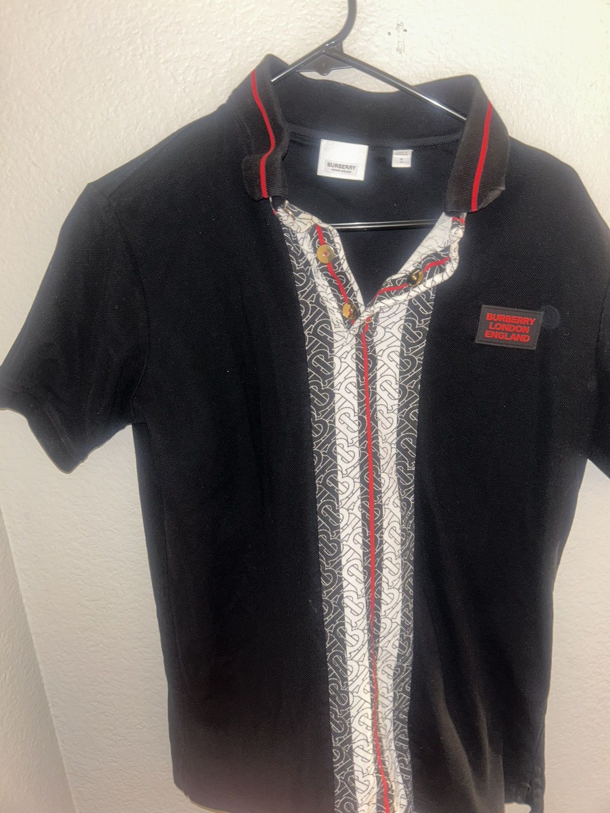 Burberry Burberry polo half button London England Size US L / EU 52-54 / 3 - 8 Thumbnail