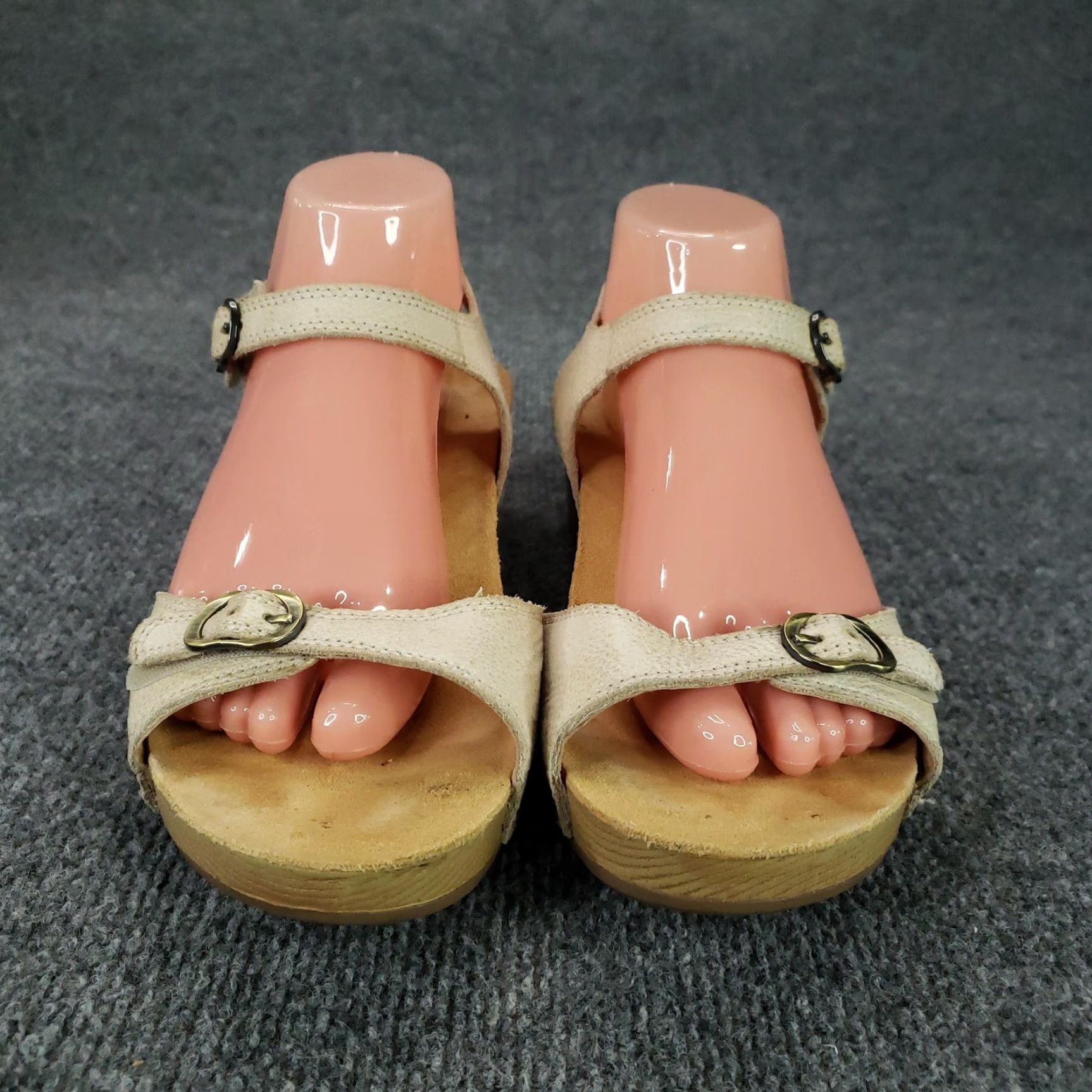 Dansko Dansko Sandals Beige Leather Wedge Heel Ankle Strap Comfort Womens Size 11 Shoes Size US 11 / IT 41 - 2 Thumbnail