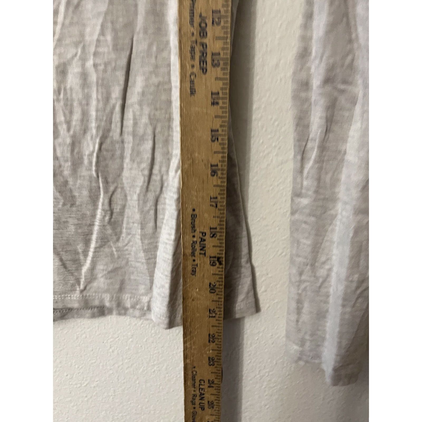 Vintage VINTAGE Atmosphere The Stretch Crew T-Shirt Women Long Sleeve Beige Size 0 Sweetheart Cut Out Stretch 25.75in Womens Size XS / US 0-2 / IT 36-38 - 4 Thumbnail
