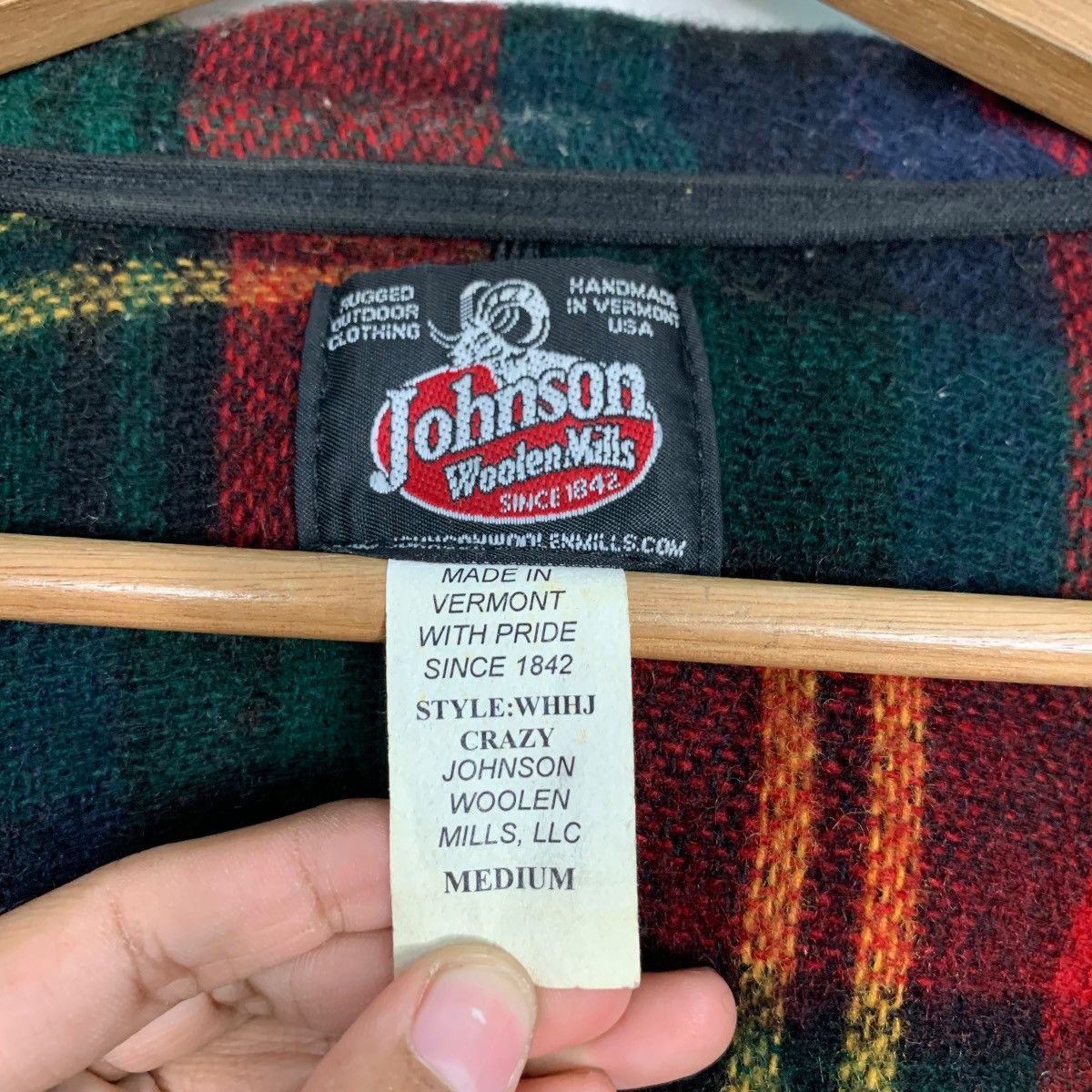 Johnson Woolen Mills Vintage 80s JOHNSON WOOLEN MILLS Plaid Wool Jacket 2704-C121 Size US M / EU 48-50 / 2 - 18 Thumbnail