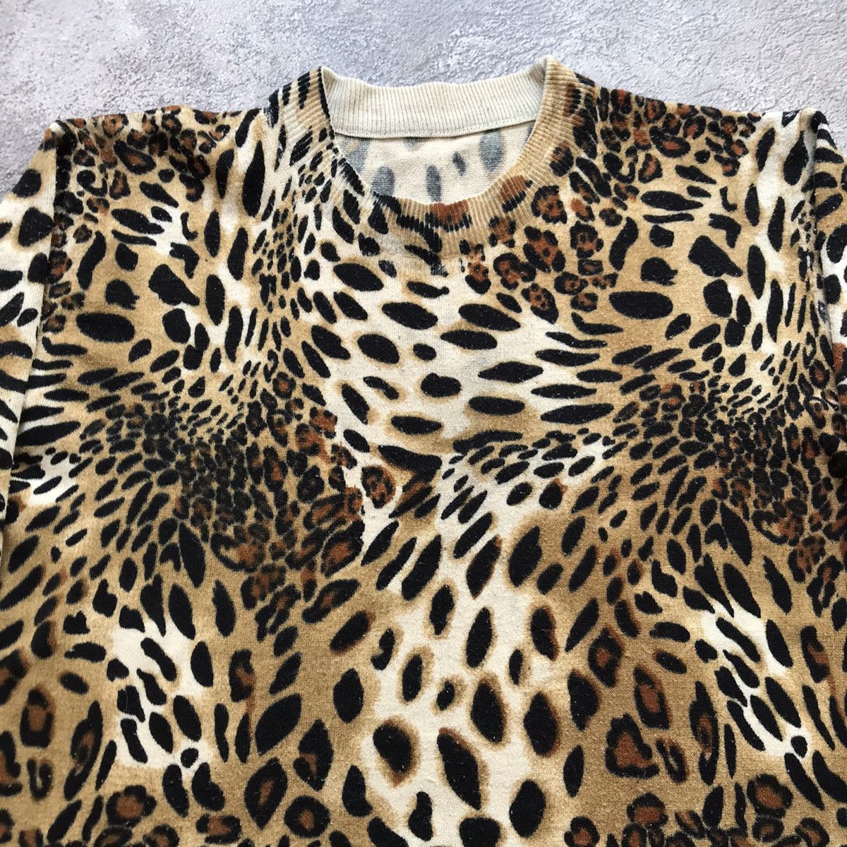 Vintage Vintage Y2K Abstract Leopard All Over Print Sweater Oversize Size XL / US 12-14 / IT 48-50 - 2 Thumbnail