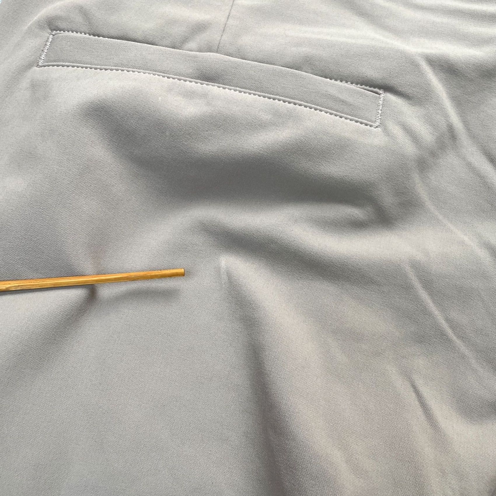 Uniqlo Uniqlo Pants Mens 3XL Beige Heattech Nylon Stretch Tapered Leg Ripstop Casual Travel City Logo Size US 39 - 7 Thumbnail