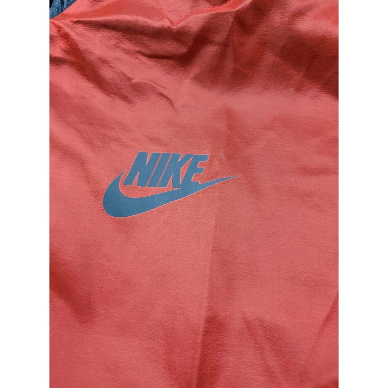 Nike Nike Jacket Windbreaker Womens Medium Red Gray Full Zip Hooded Bonded Windrunner Size M / US 6-8 / IT 42-44 - 2 Thumbnail