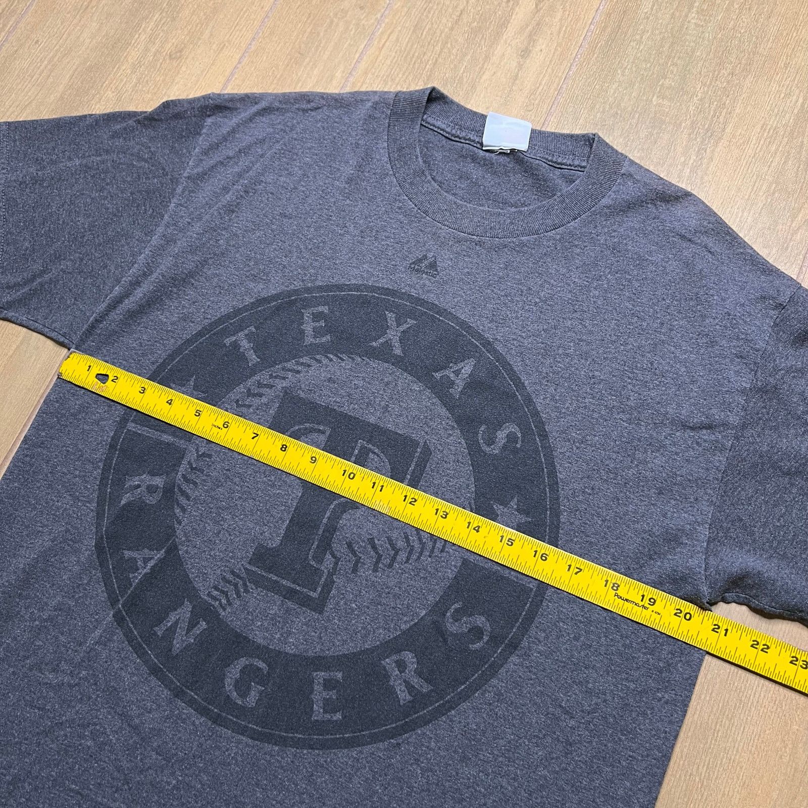 Majestic Vintage Majestic Texas Rangers gray cotton t-shirt Sz M/L Size US L / EU 52-54 / 3 - 5 Thumbnail