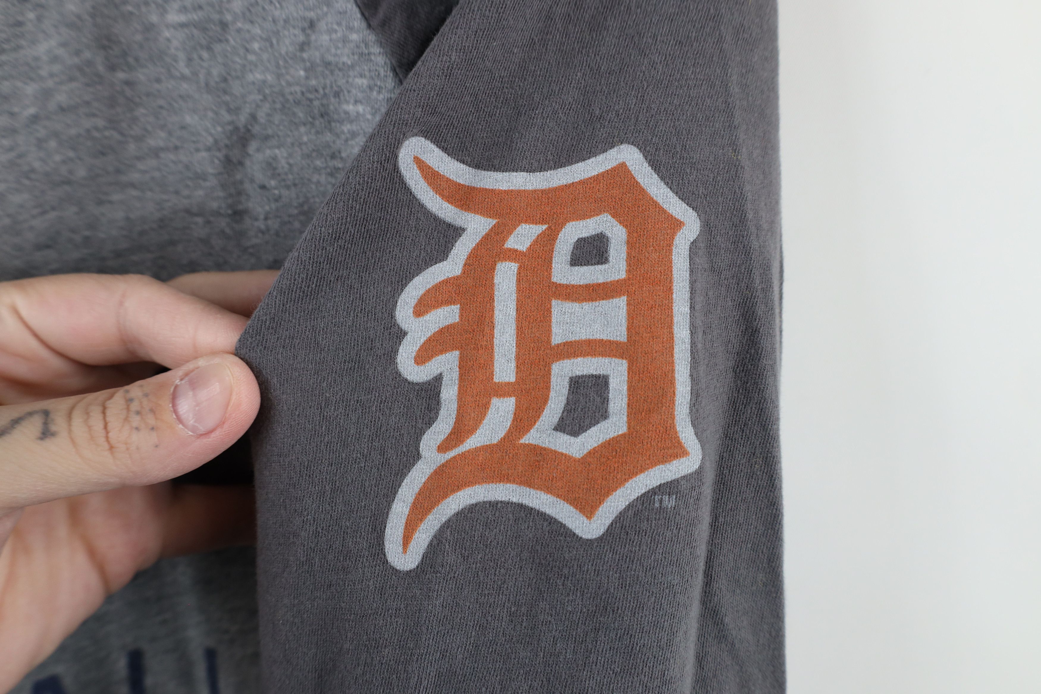 Mitchell & Ness Mitchell & Ness Tigers Baseball 3/4 Sleeve Raglan T-Shirt Size US L / EU 52-54 / 3 - 5 Thumbnail