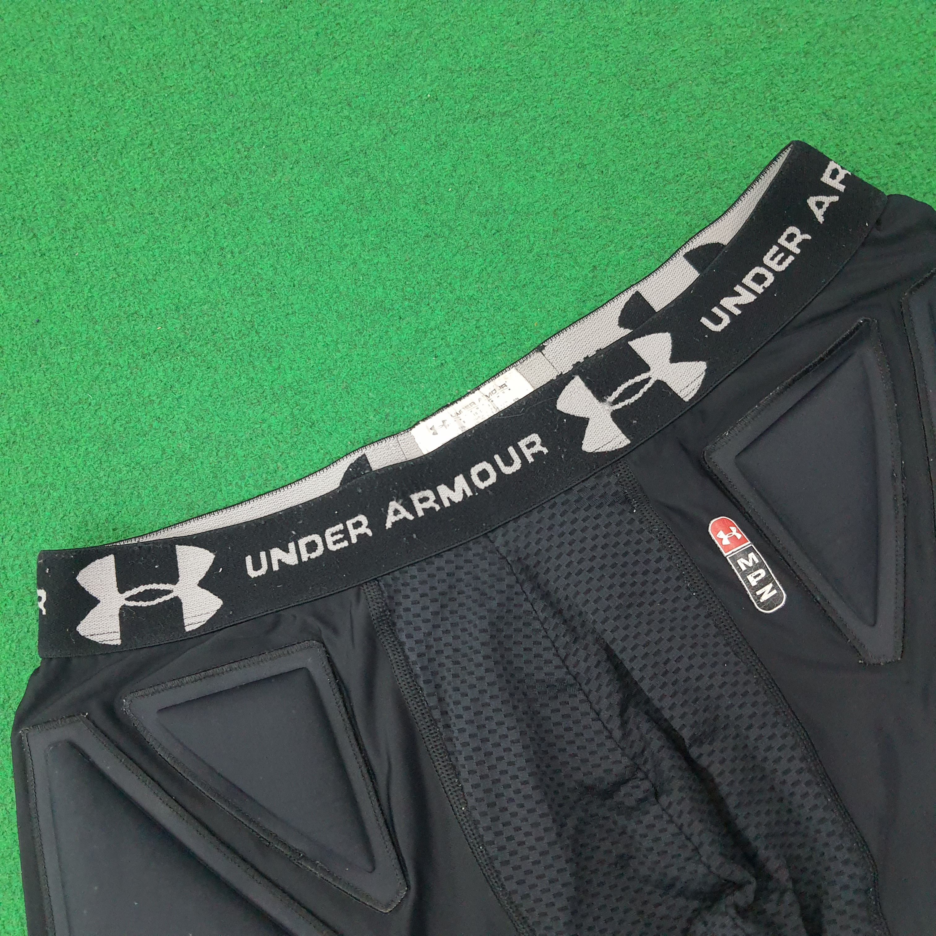 Under Armour Under Armour Shorts With Integrated Protective Pads C265N26 Size US 30 / EU 46 - 4 Thumbnail
