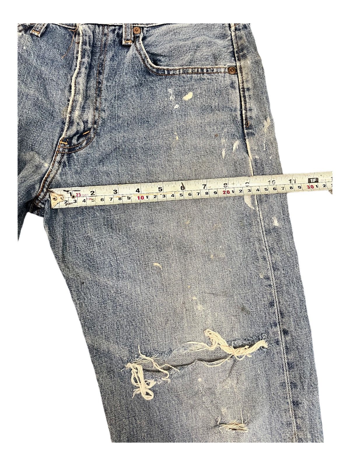 Levi's Vintage Levi’s Blue Wash Distressed Jeans Size US 29 - 15 Thumbnail