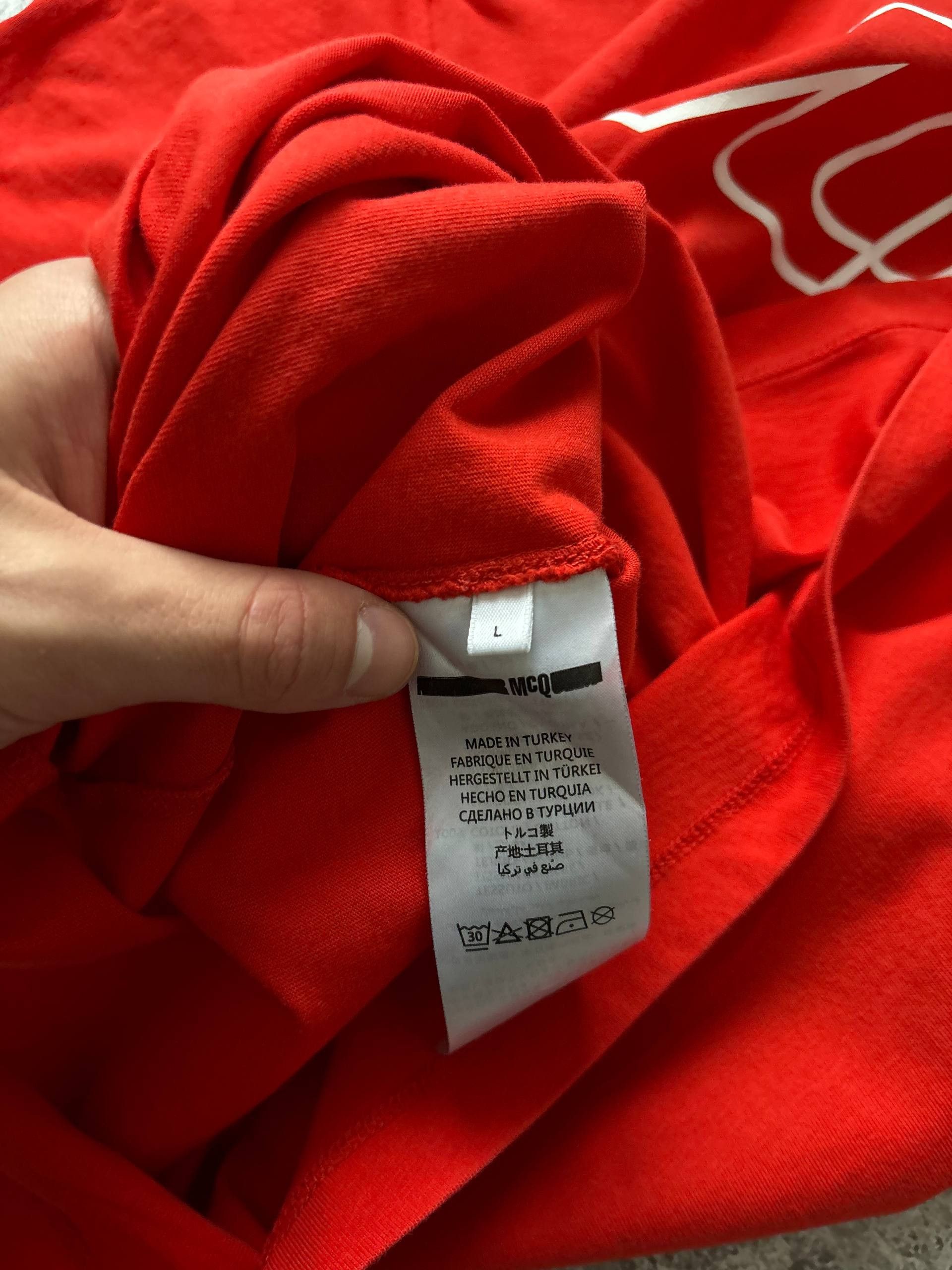 Alexander McQueen ALEXANDER MCQUEEN Logo T-Shirt Size US L / EU 52-54 / 3 - 7 Thumbnail