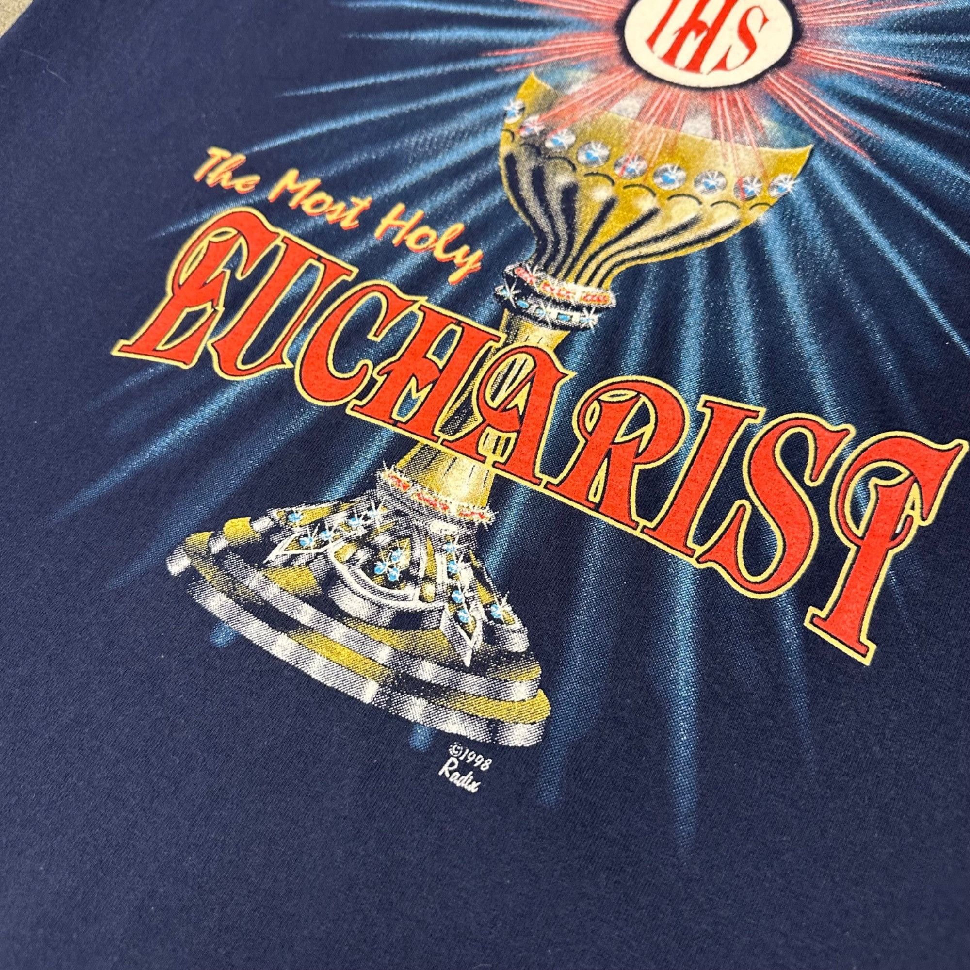 Vintage Vintage 1998 IHS The Most Holy Eucharist Religious Shirt Size US XL / EU 56 / 4 - 3 Thumbnail