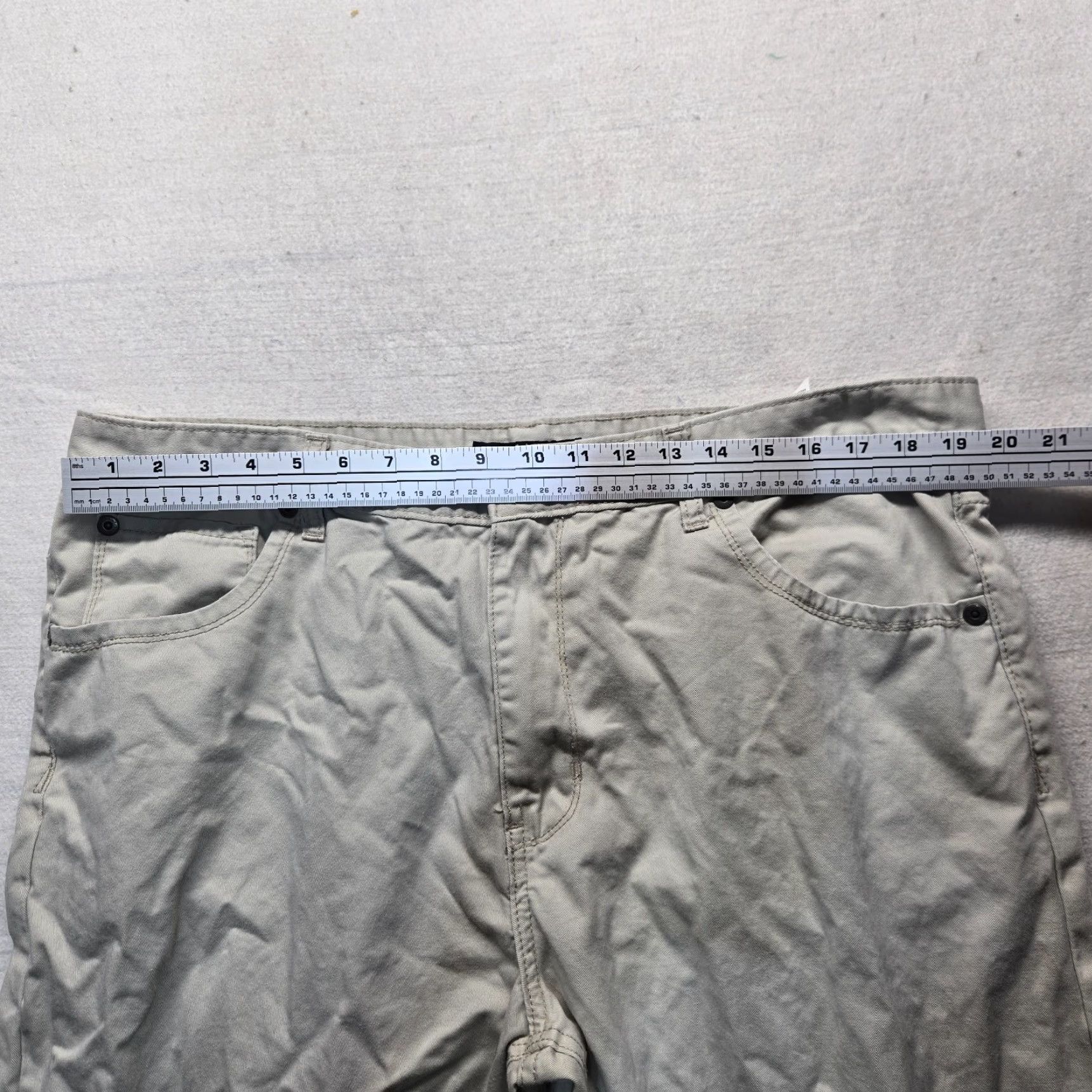 Tommy Hilfiger VINTAGE Tommy Hilfiger Pants Khakis Adult Men's Size 40 x 32 Beige 90s Size US 40 / EU 56 - 6 Thumbnail