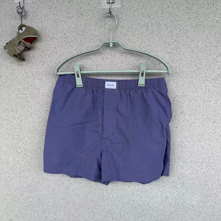 Japanese Brand Balenciaga Front Small Logo Shorts Size US 28 / EU 44 - 1 Thumbnail