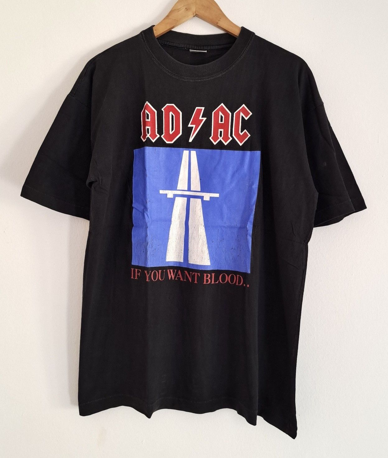 AC/DC АC/DC x IF YOU WANT BLOOD x Vintage T-Shirt Size US XL / EU 56 / 4 - 1 Thumbnail